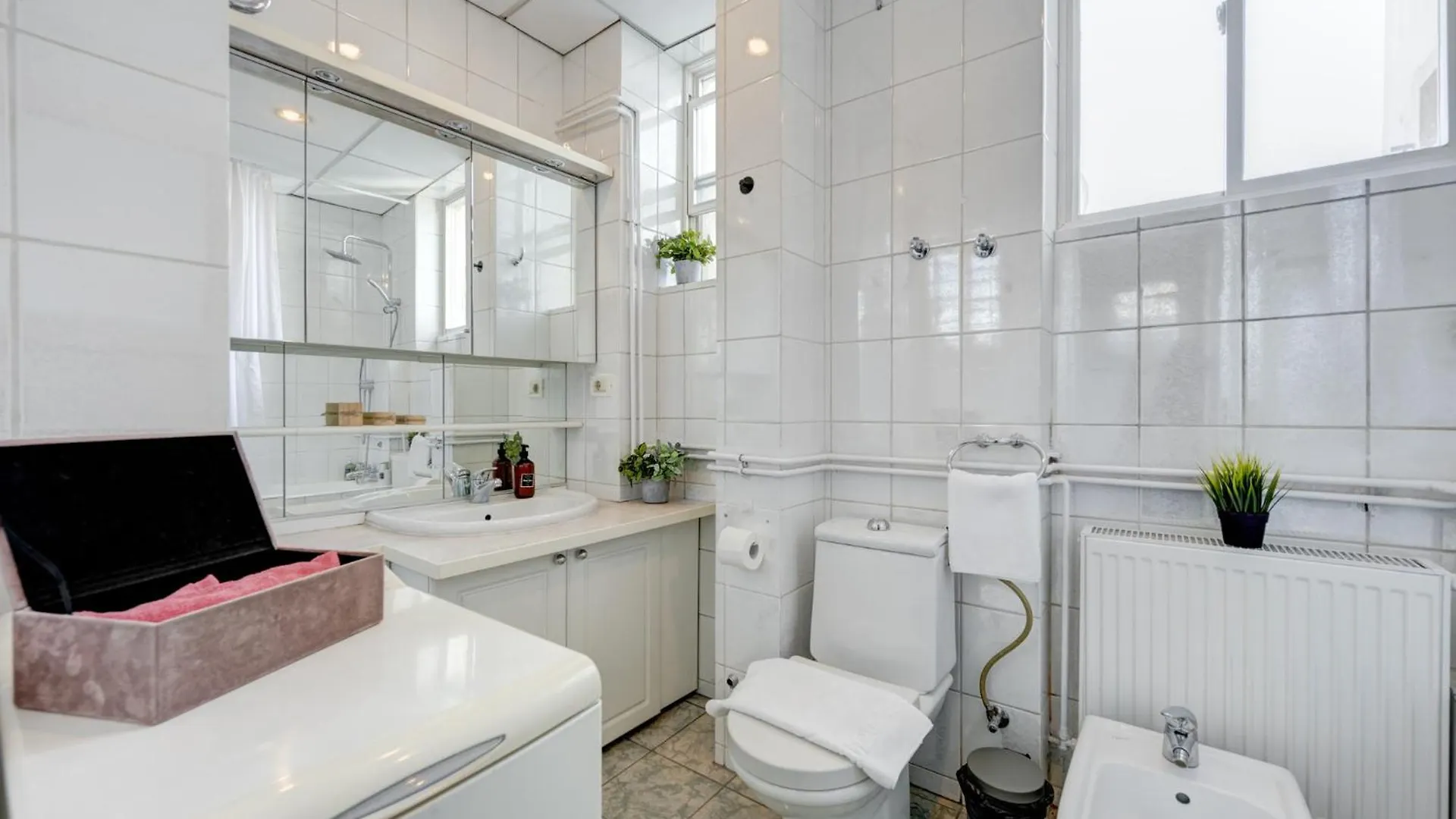2 Bedroom Apartment - Romanian Athenaeum Bucharest 0*,  Romania