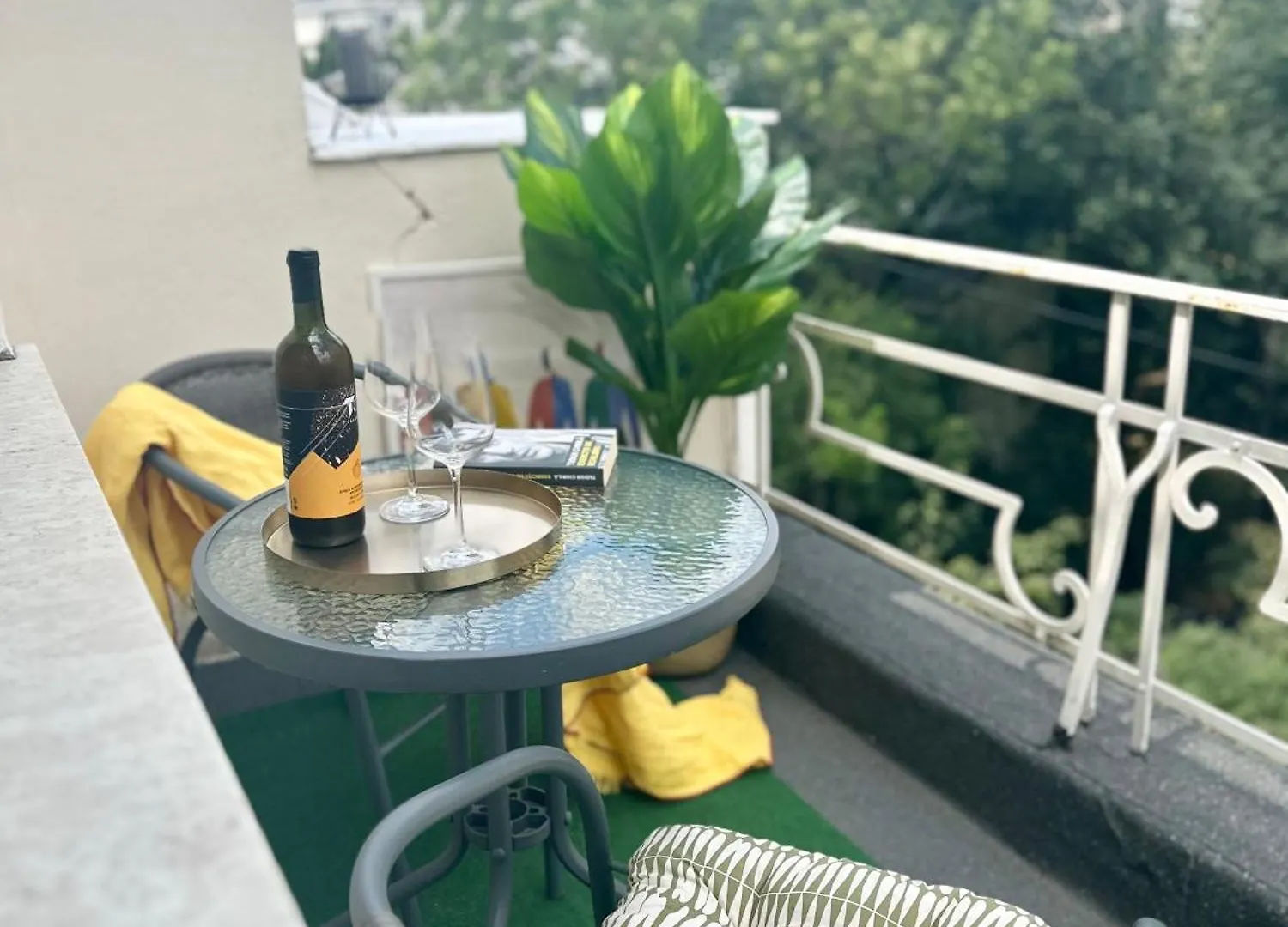 2 Bedroom Apartment - Romanian Athenaeum Bucharest
