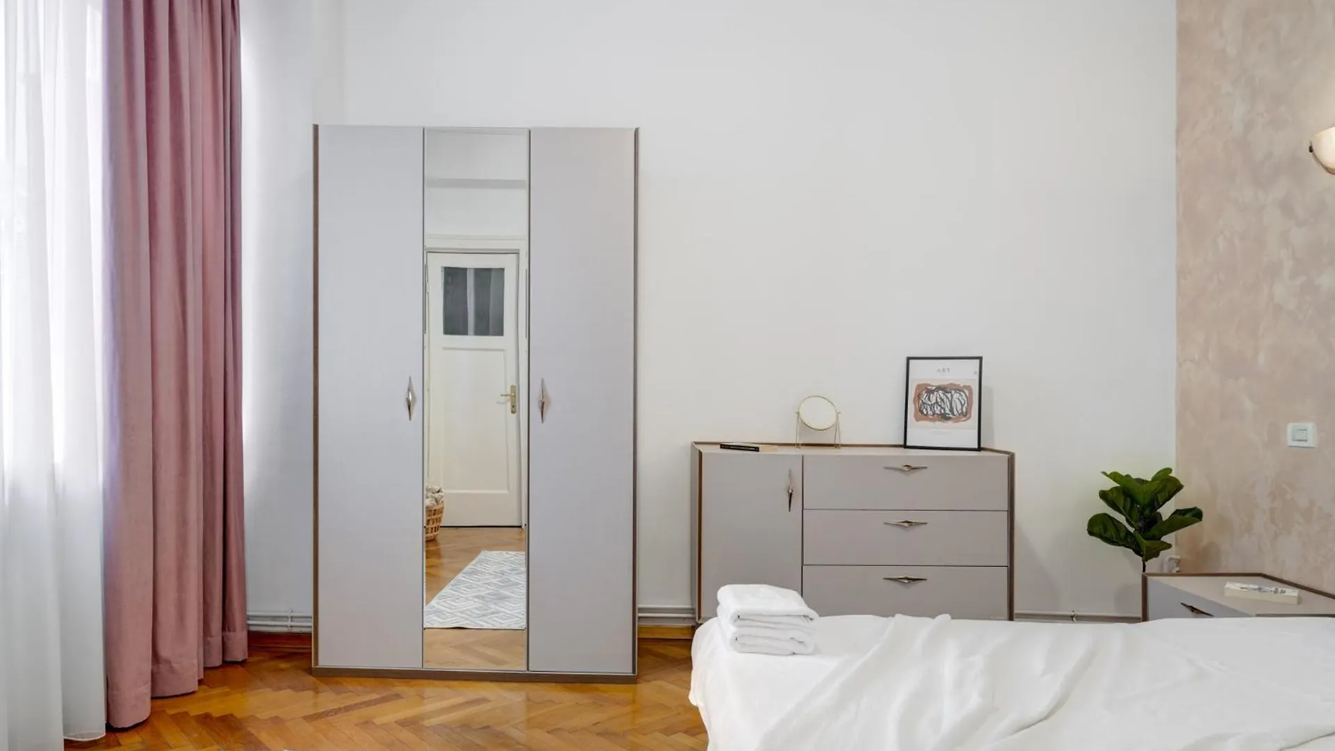2 Bedroom Apartment - Romanian Athenaeum Bucharest Romania