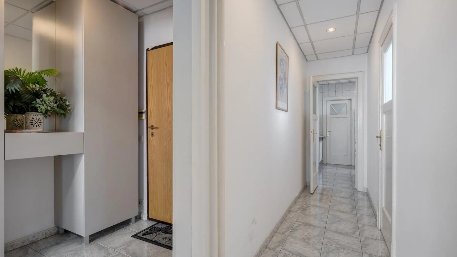 2 Bedroom Apartment - Romanian Athenaeum Bucharest