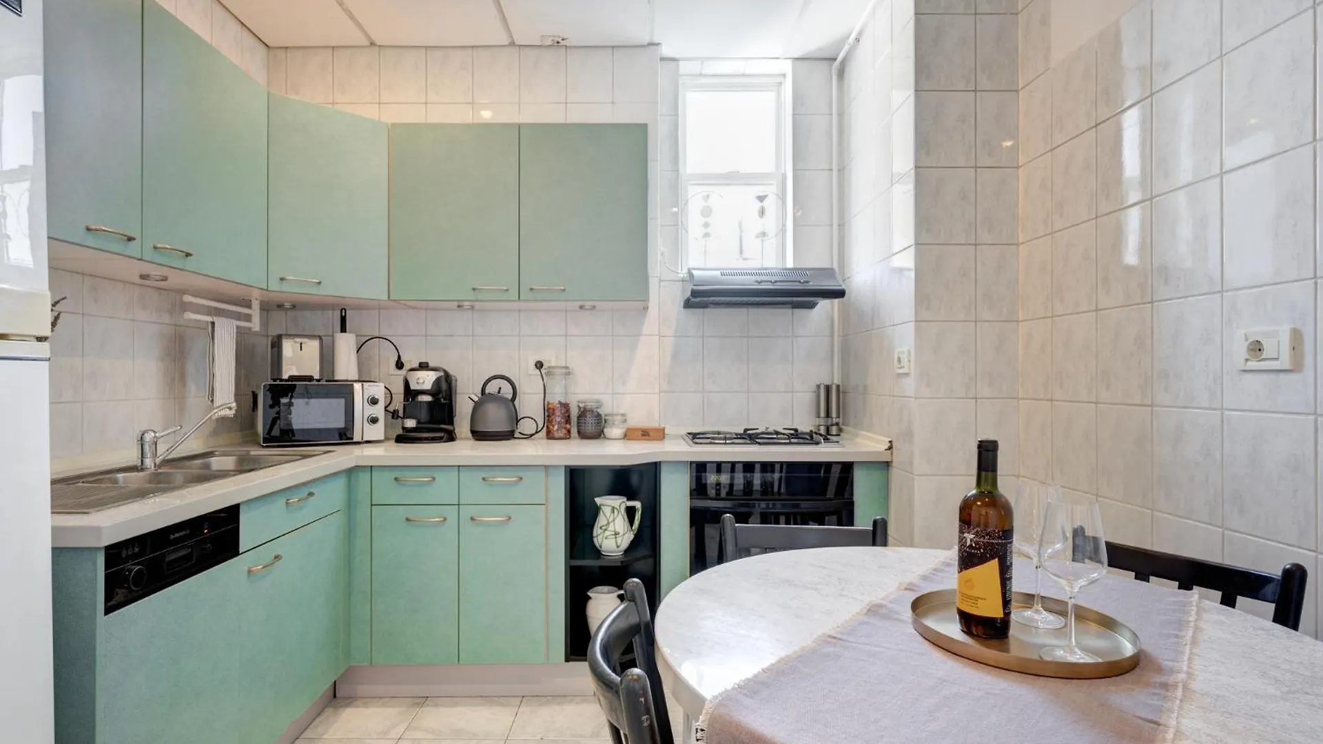 2 Bedroom Apartment - Romanian Athenaeum Bucharest